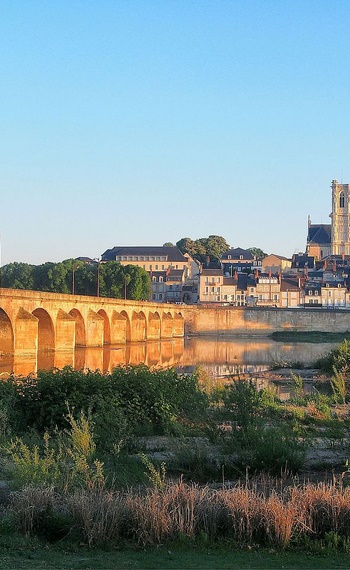 Die Loire bei Nevers